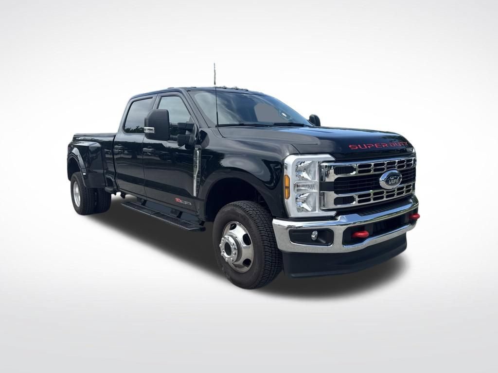 Used 2026 Ford F350 XLT w/ 360-Degree Camera Package AWD/4WD image 2