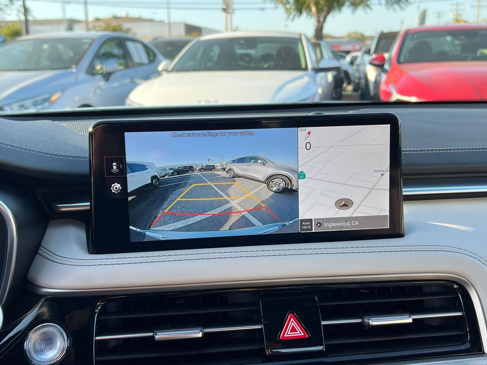 Used 2025 Genesis G70 2.5T image 25