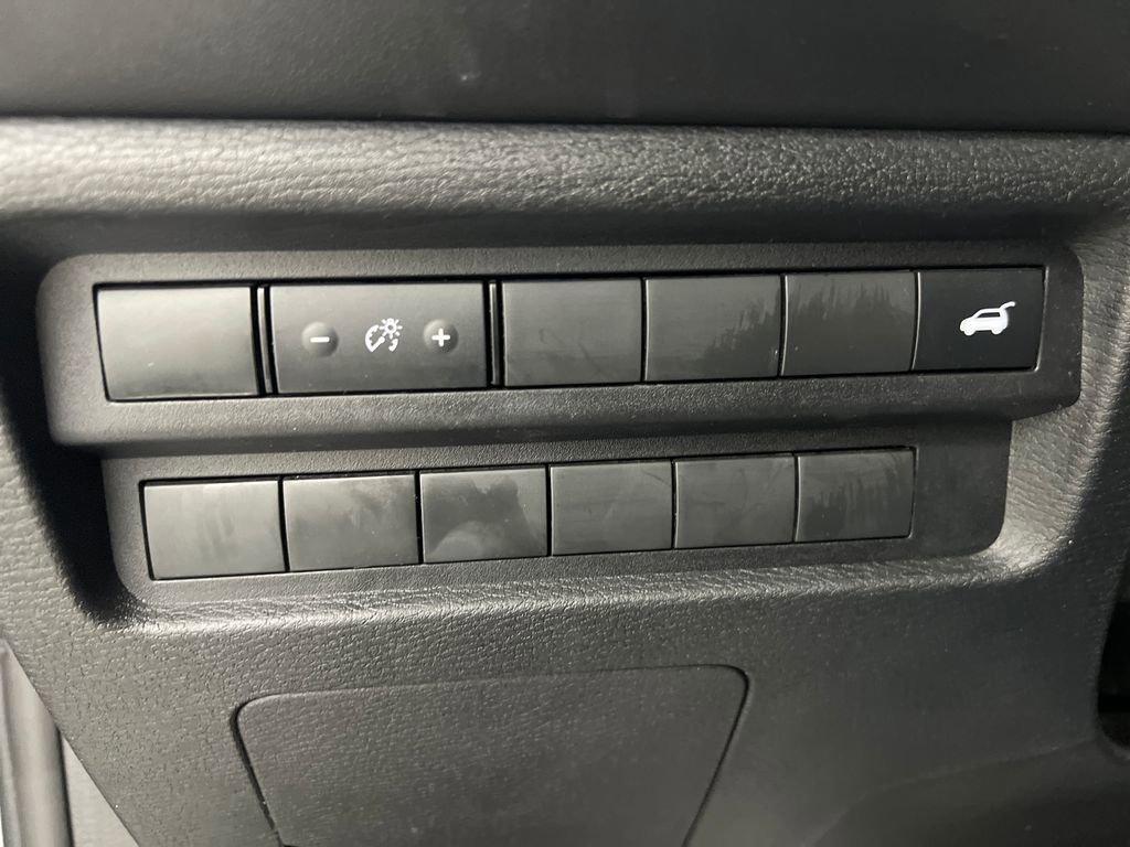Used 2025 Mitsubishi Outlander SE AWD/4WD image 46