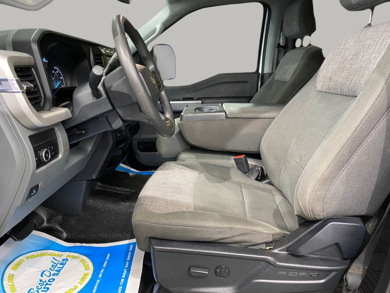 Used 2023 Ford F250 XLT w/ FX4 Off-Road Package image 15