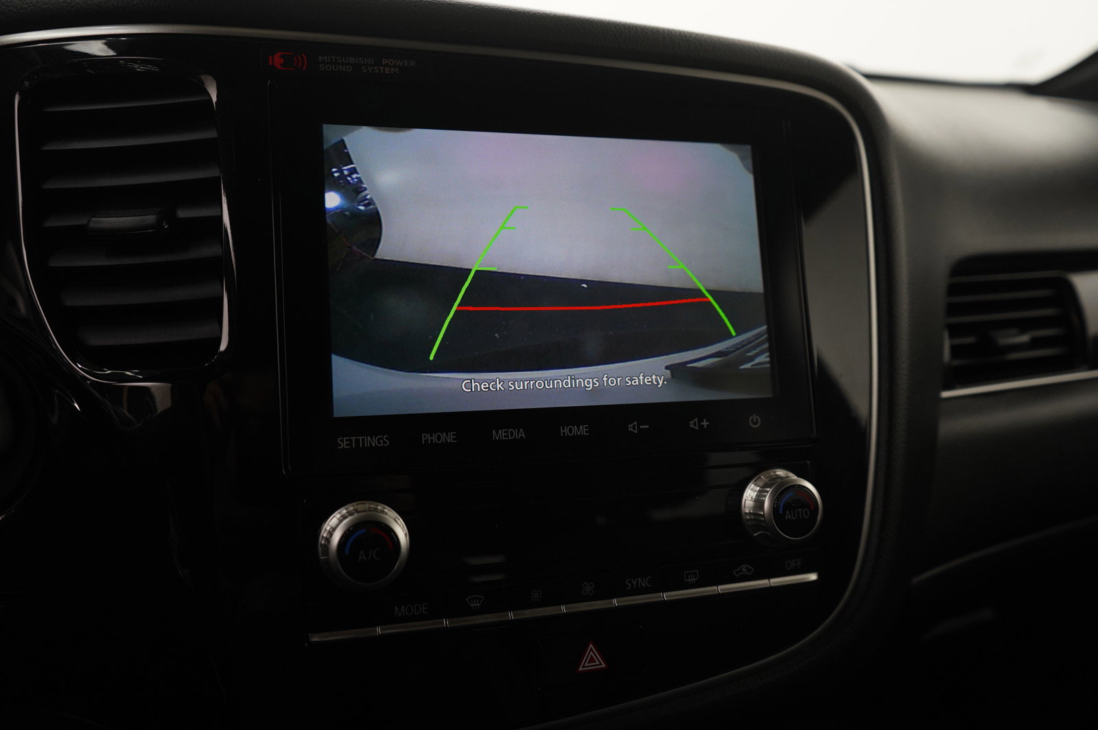 Used 2022 Mitsubishi Outlander LE image 20