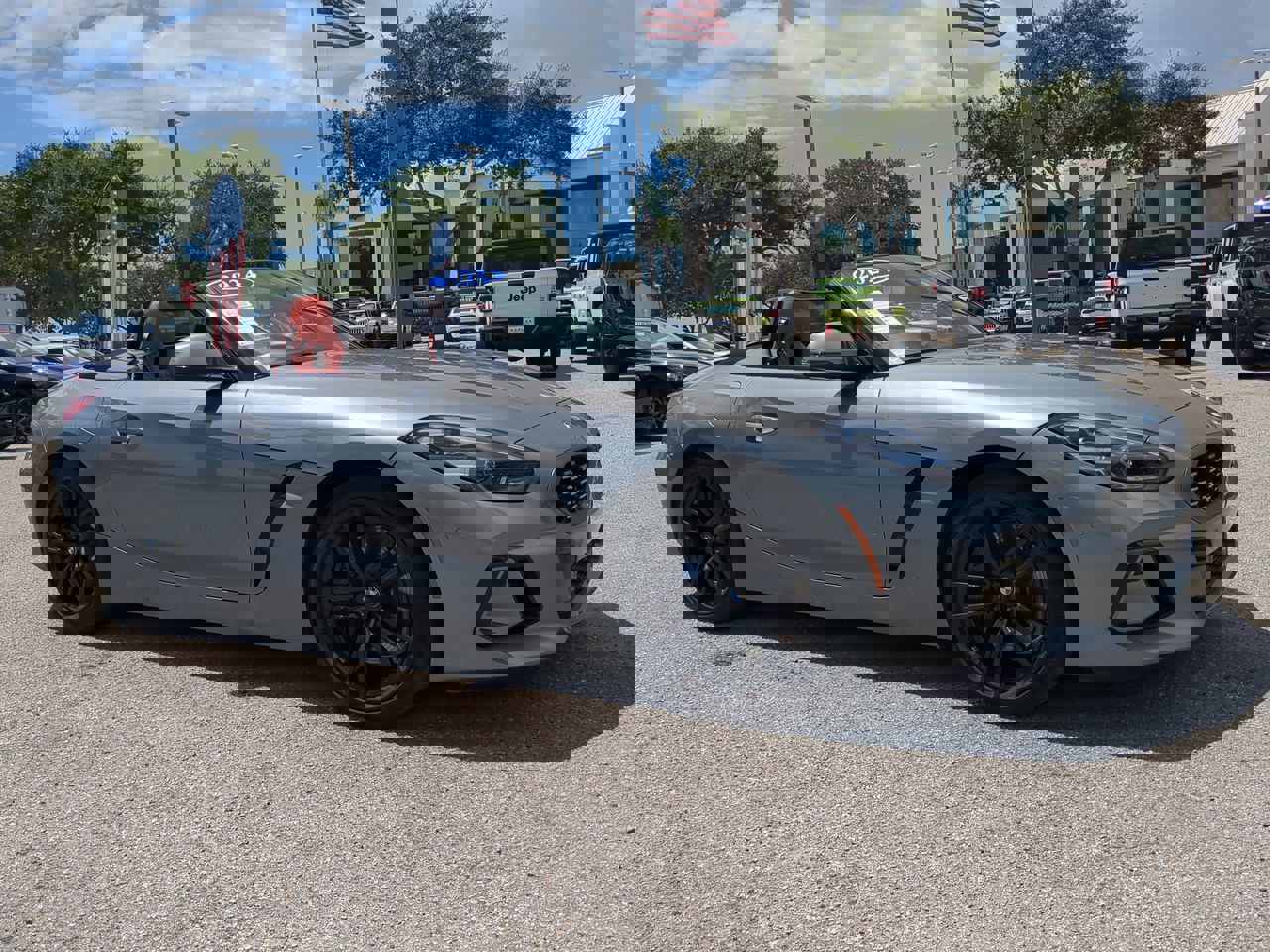 Used 2024 BMW Z4 M40i w/ Premium Package image 2