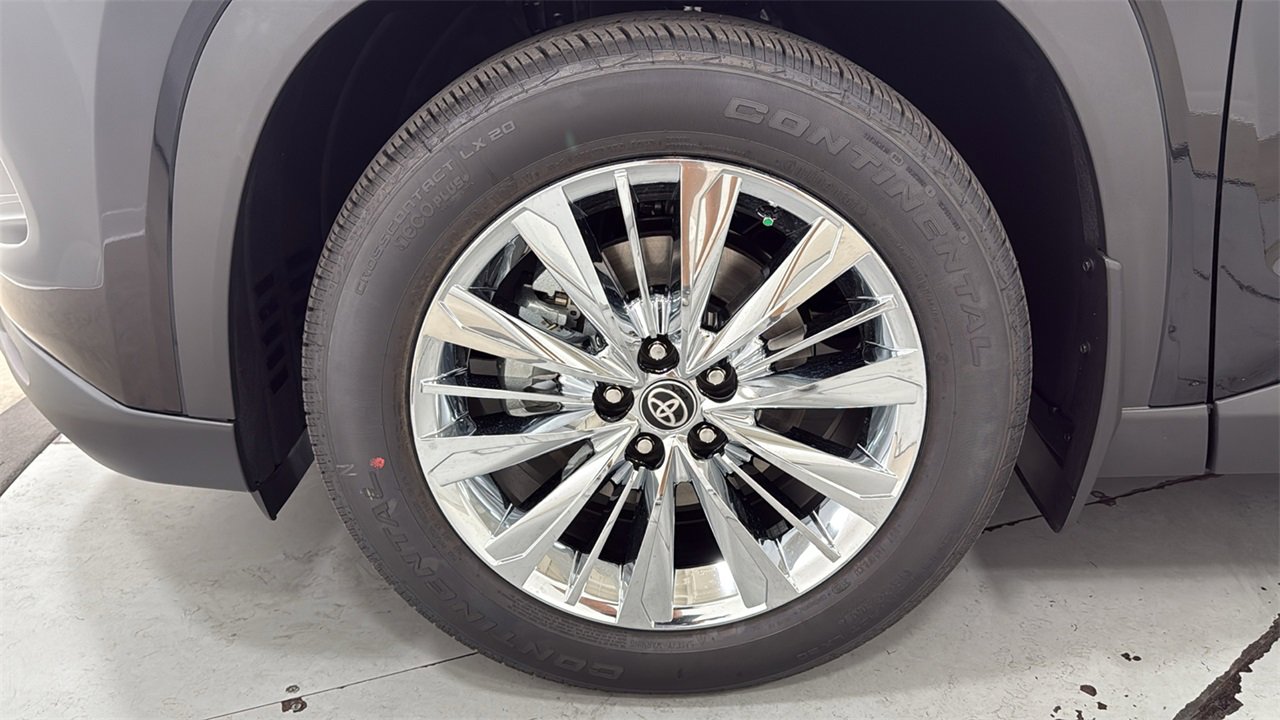 New 2025 Toyota Grand Highlander AWD image 25
