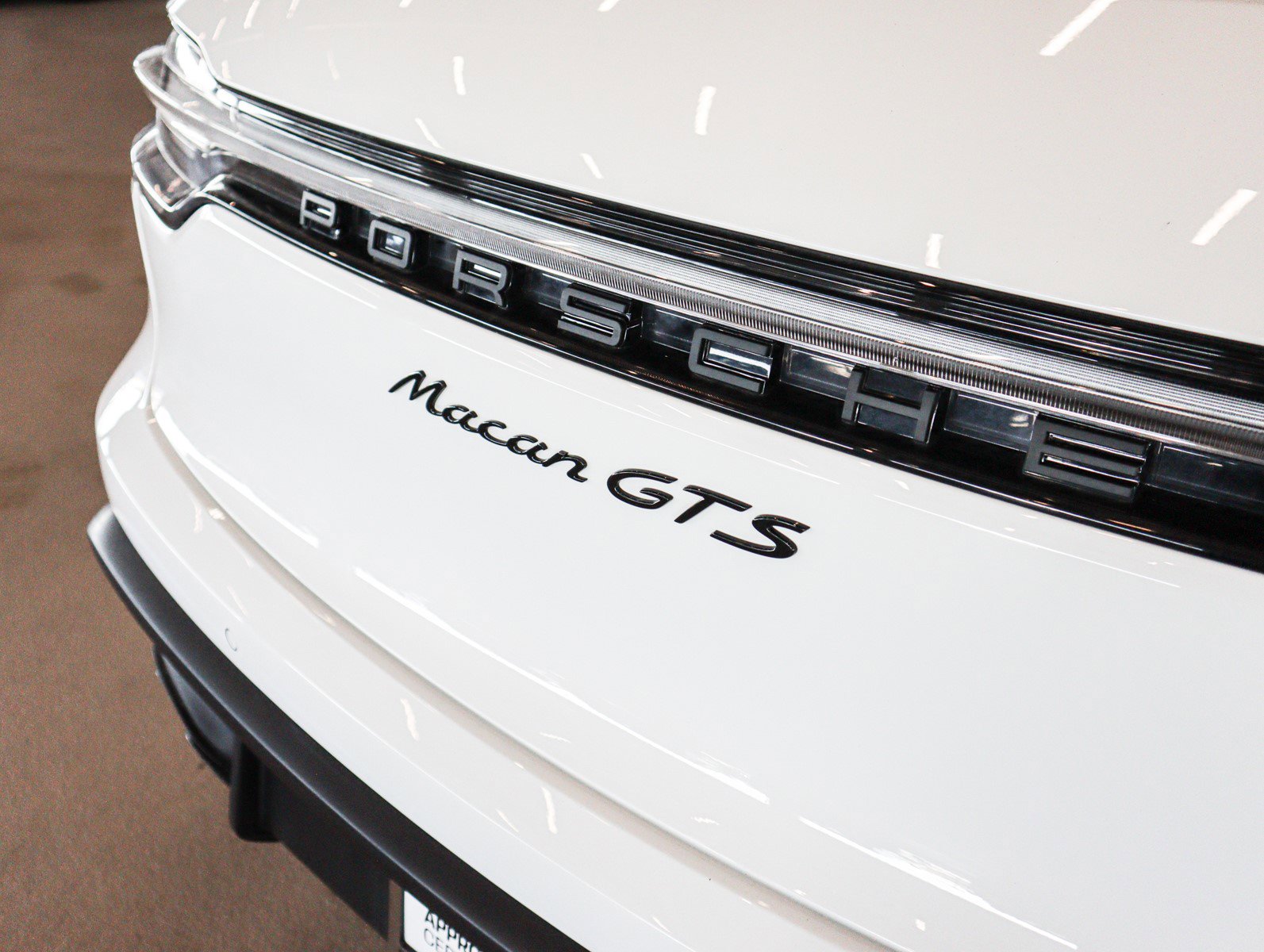 Used 2025 Porsche Macan GTS image 26