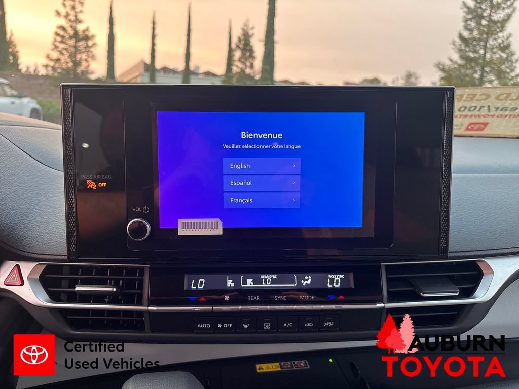 Certified 2025 Toyota Sienna LE AWD/4WD image 25