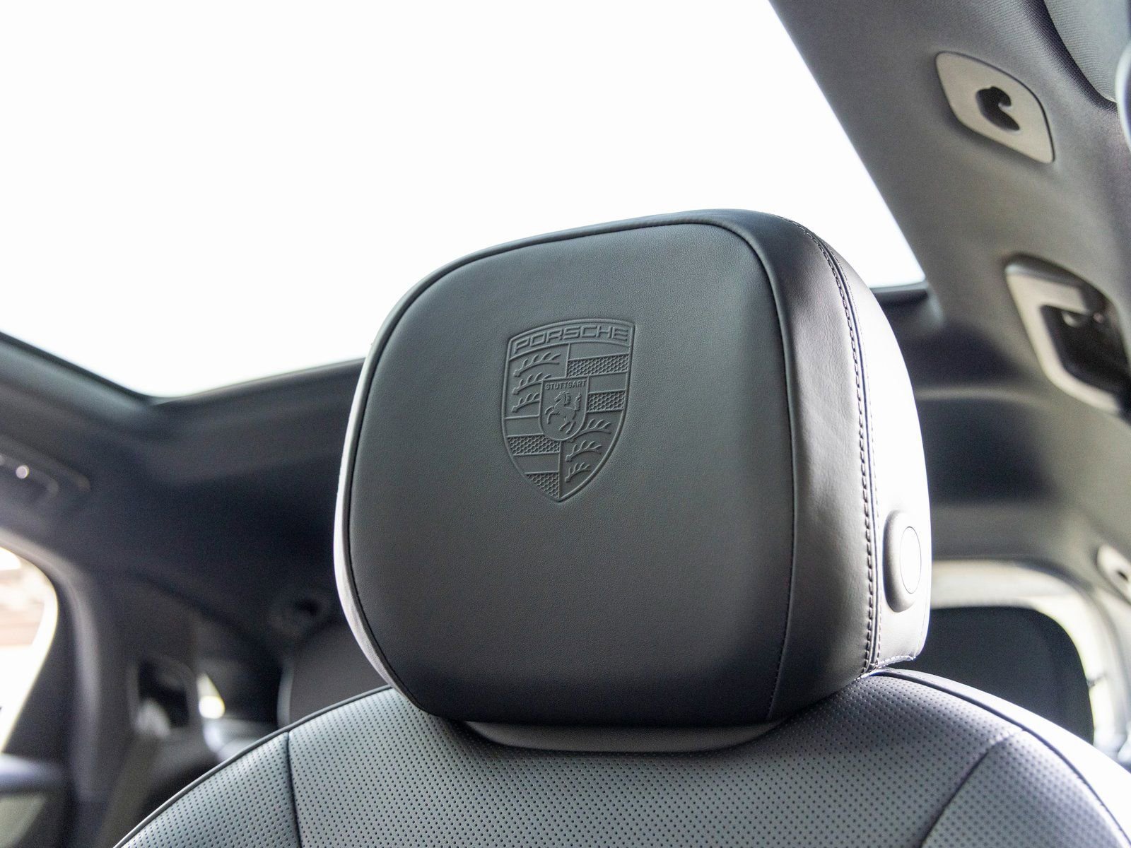 New 2026 Porsche Cayenne S image 33