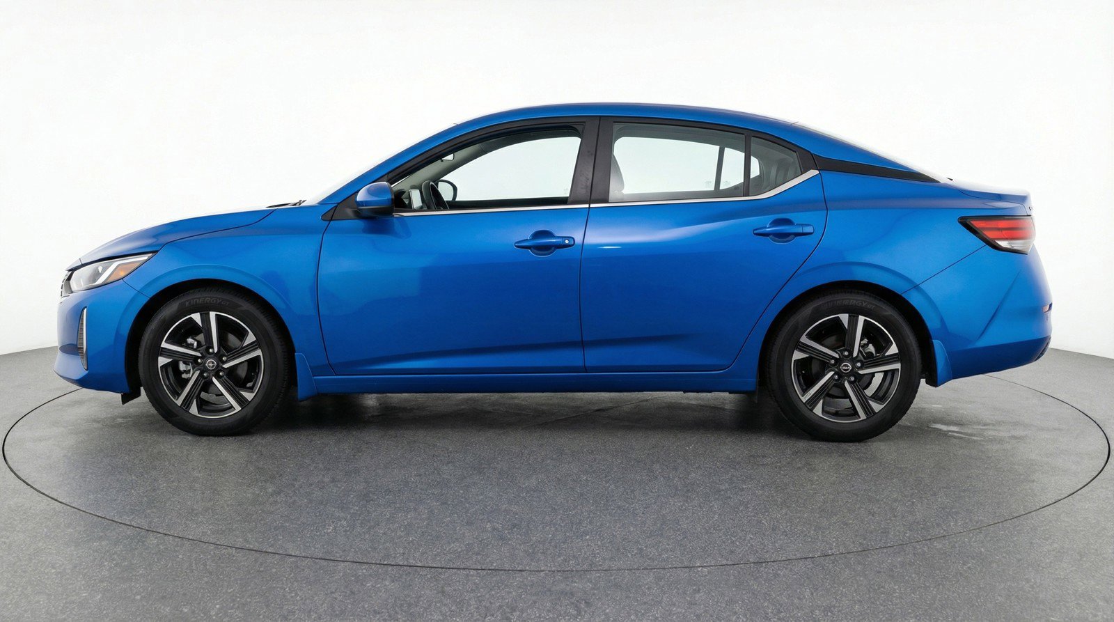 Used 2025 Nissan Sentra SV image 5