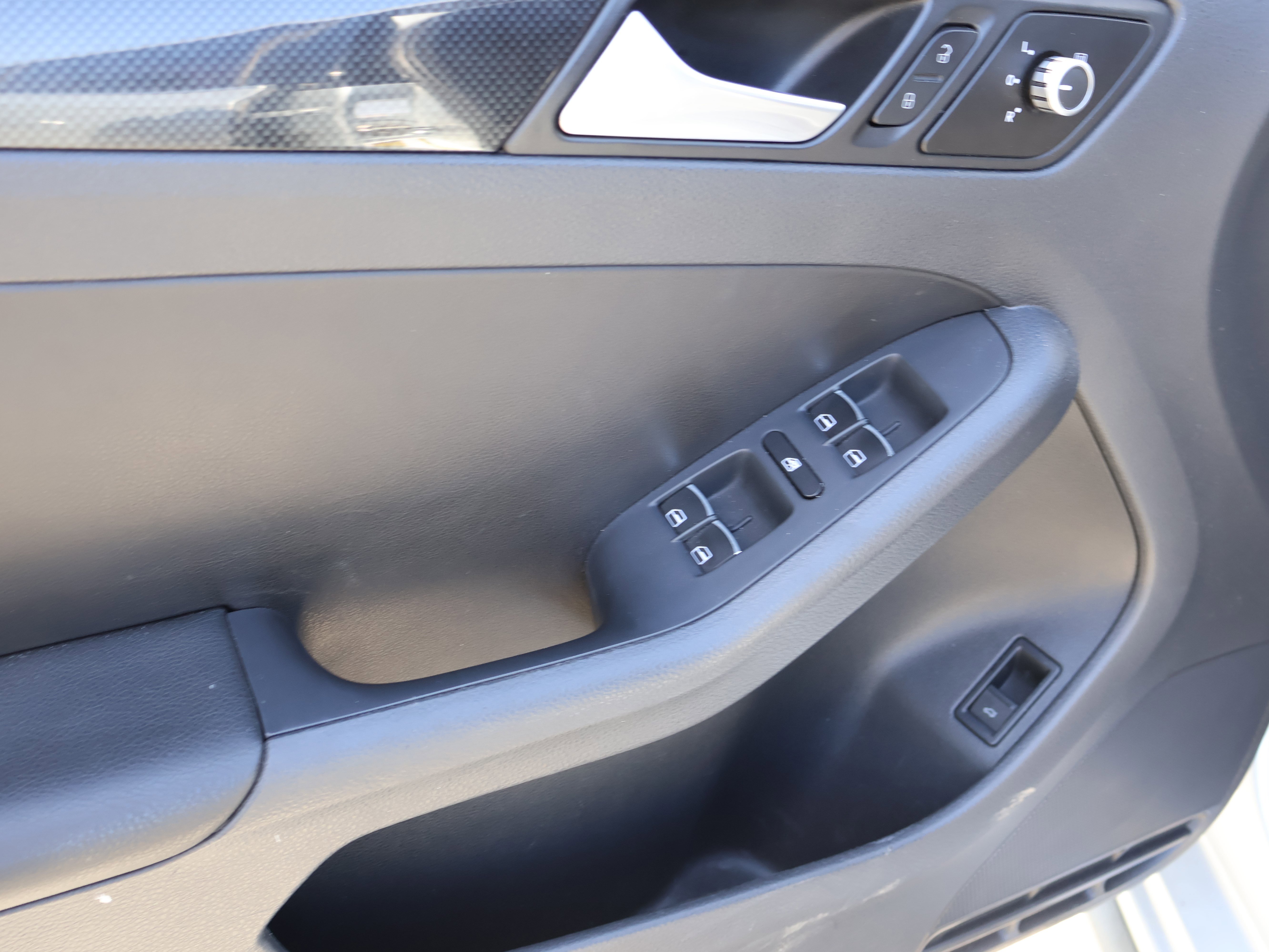 Used 2014 Volkswagen Jetta GLI image 20