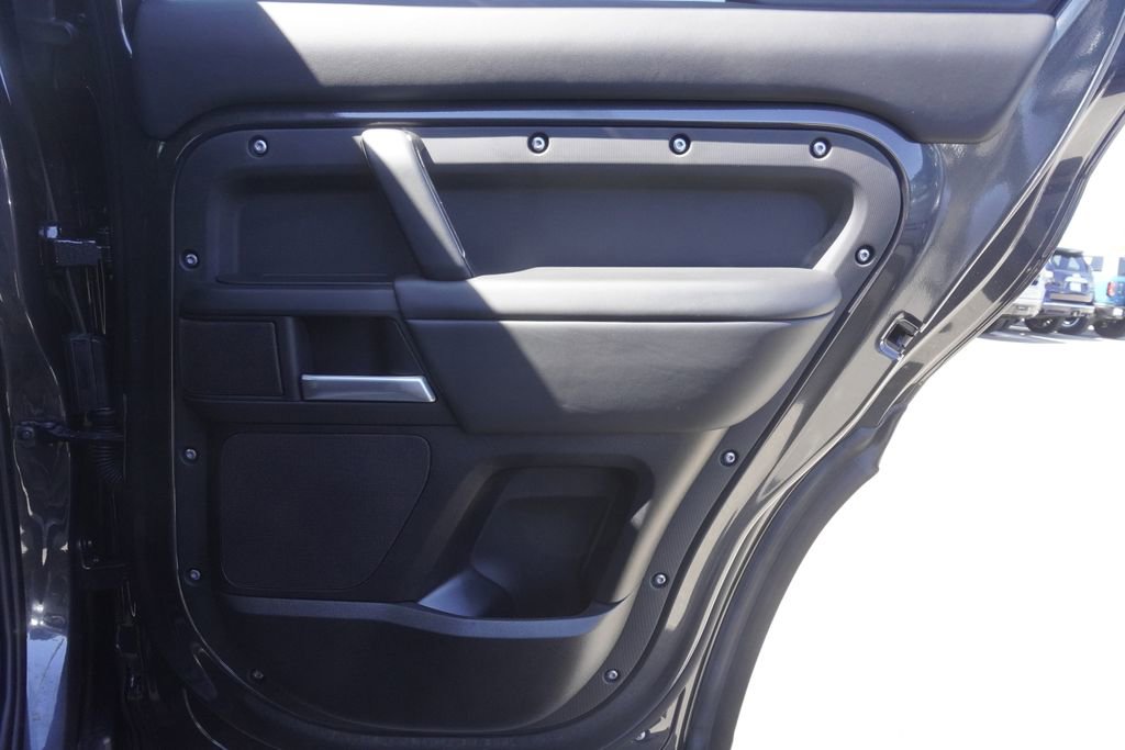 New 2025 Land Rover Defender 130 S image 25