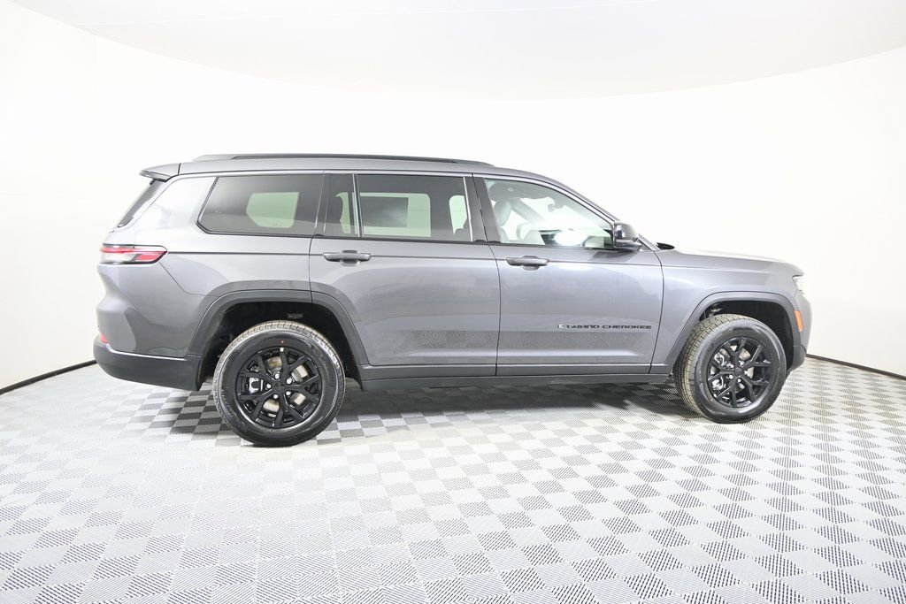New 2026 Jeep Grand Cherokee L 4WD image 7