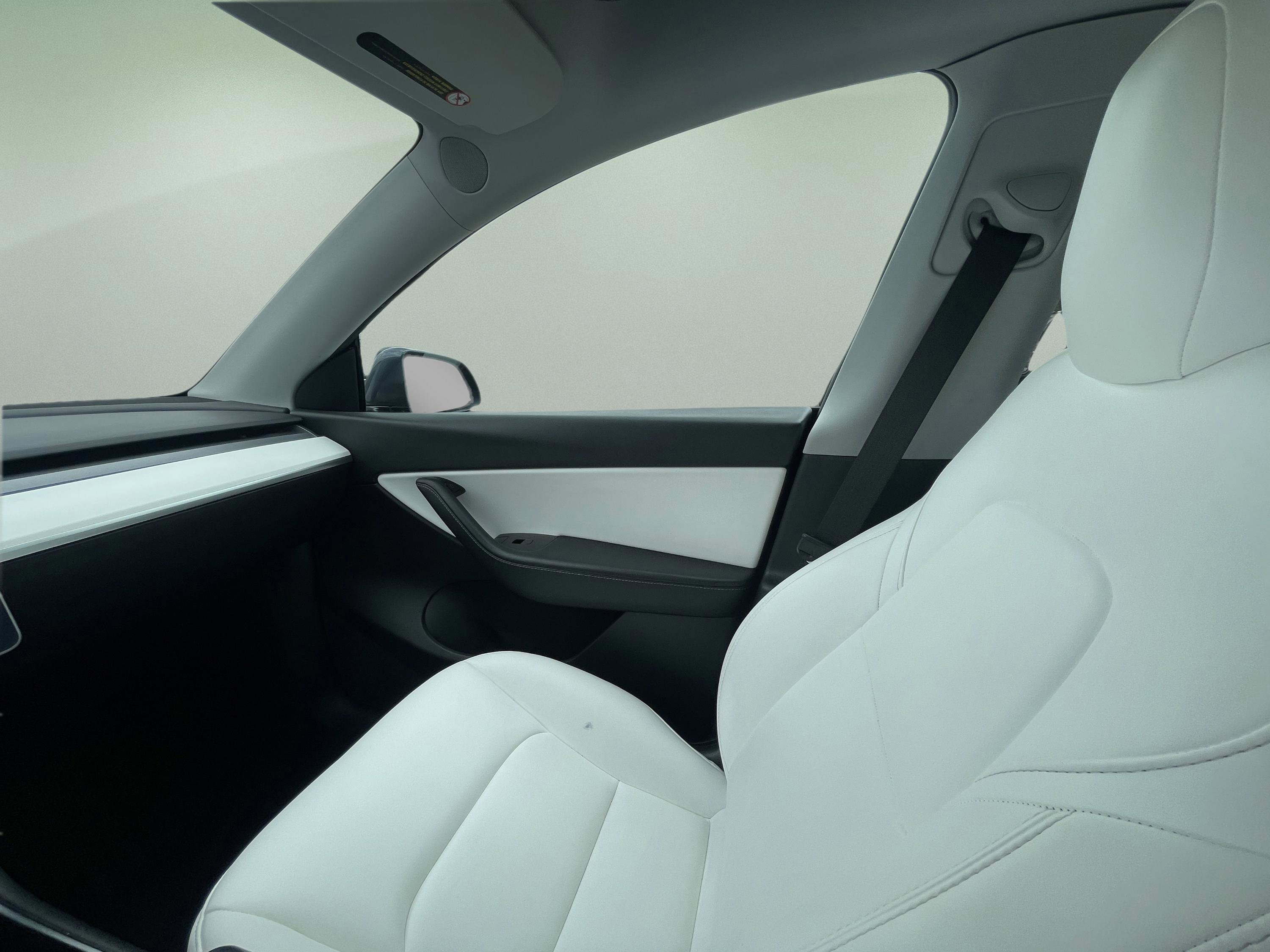 Used 2020 Tesla Model Y Performance image 26