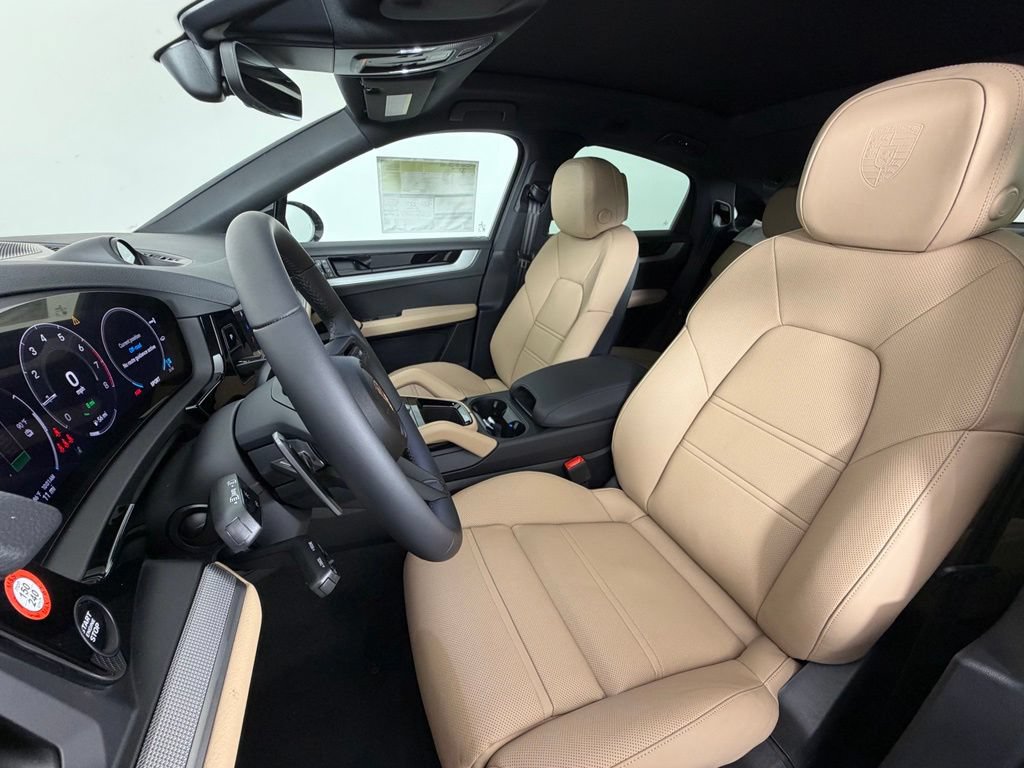 Used 2026 Porsche Cayenne S AWD/4WD image 5
