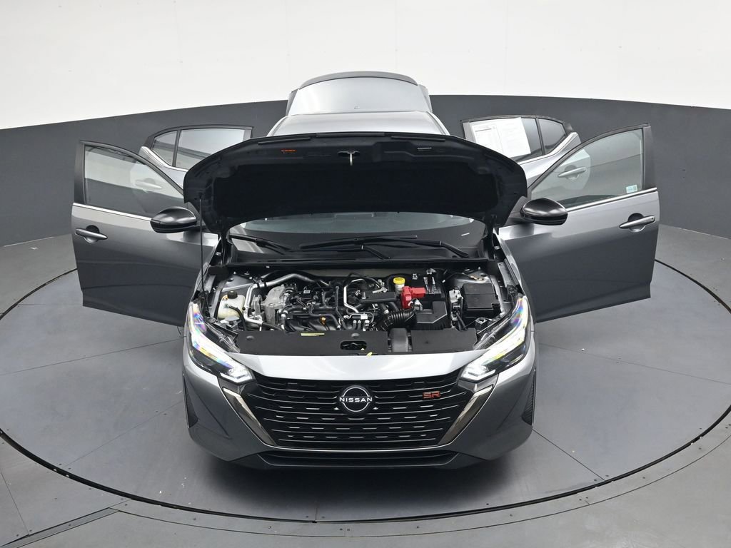 Used 2025 Nissan Sentra SR FWD image 41