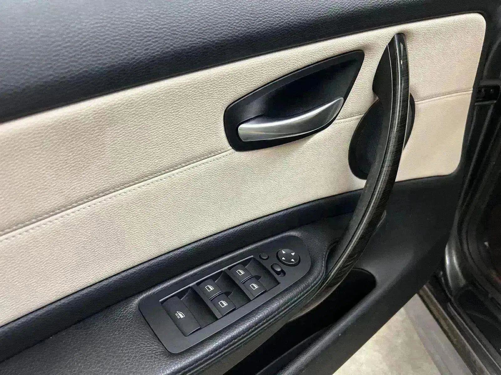 Used 2013 BMW 135i Convertible image 19