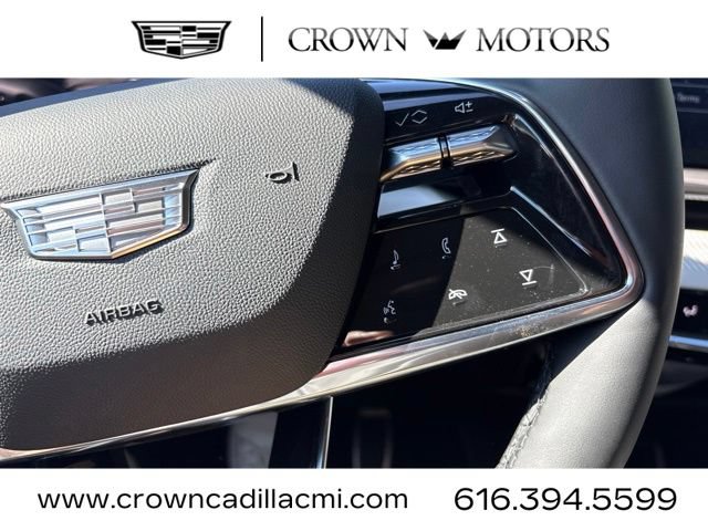 New 2027 Cadillac Optiq Premium Sport w/ LPO, Floor Liner Package AWD/4WD image 15