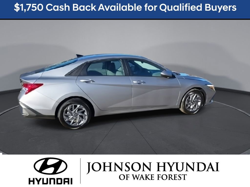 New 2026 Hyundai Elantra Blue image 10
