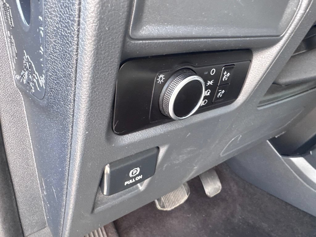 Used 2023 Ford Expedition XL AWD/4WD image 14