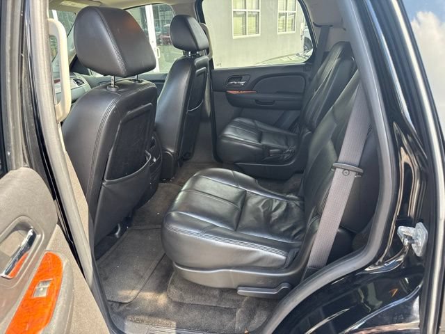 Used 2009 Chevrolet Tahoe LT w/ Luxury Package AWD/4WD image 26