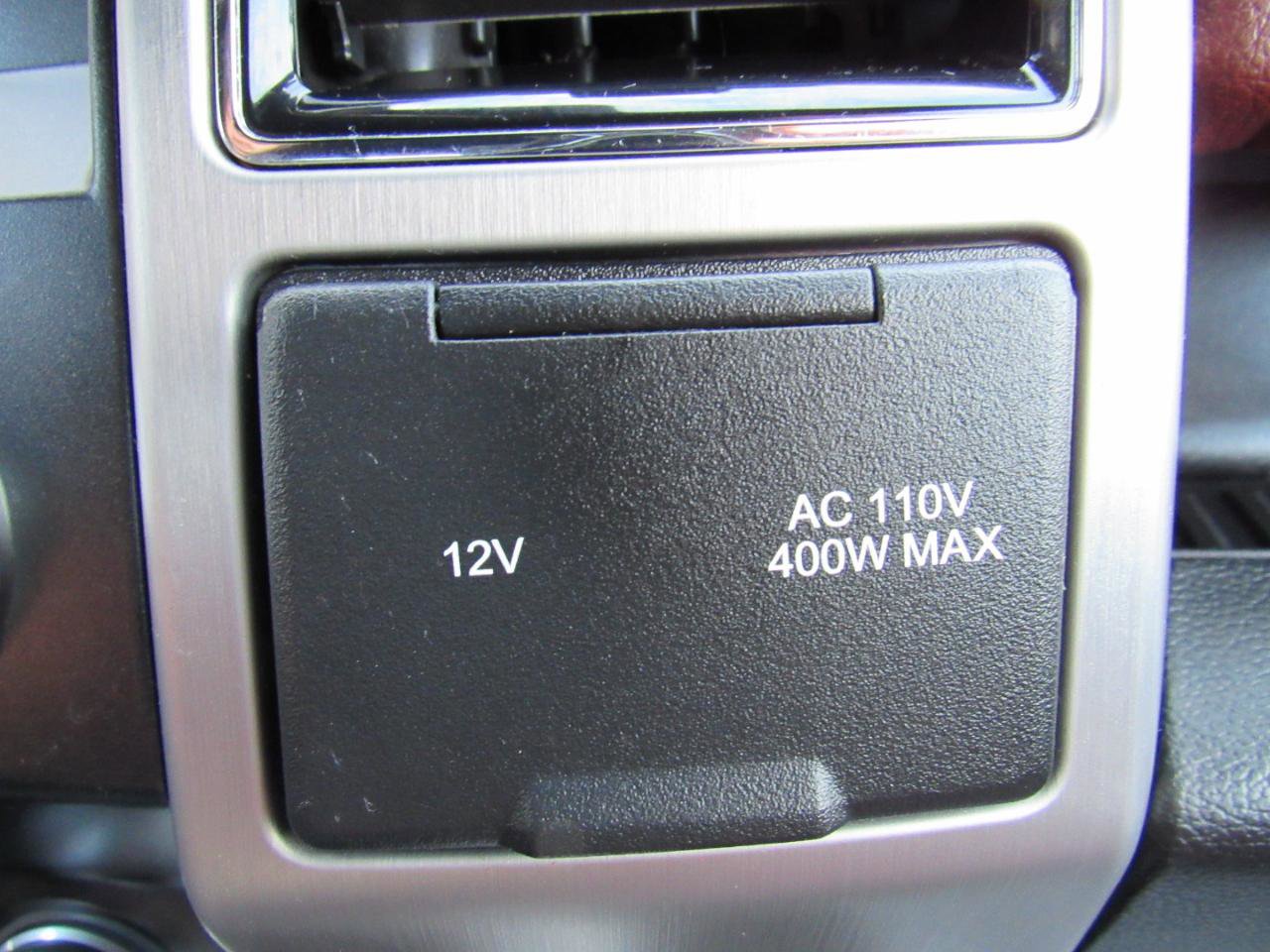 Used 2019 Ford F150 Platinum w/ Equipment Group 701A Luxury image 24