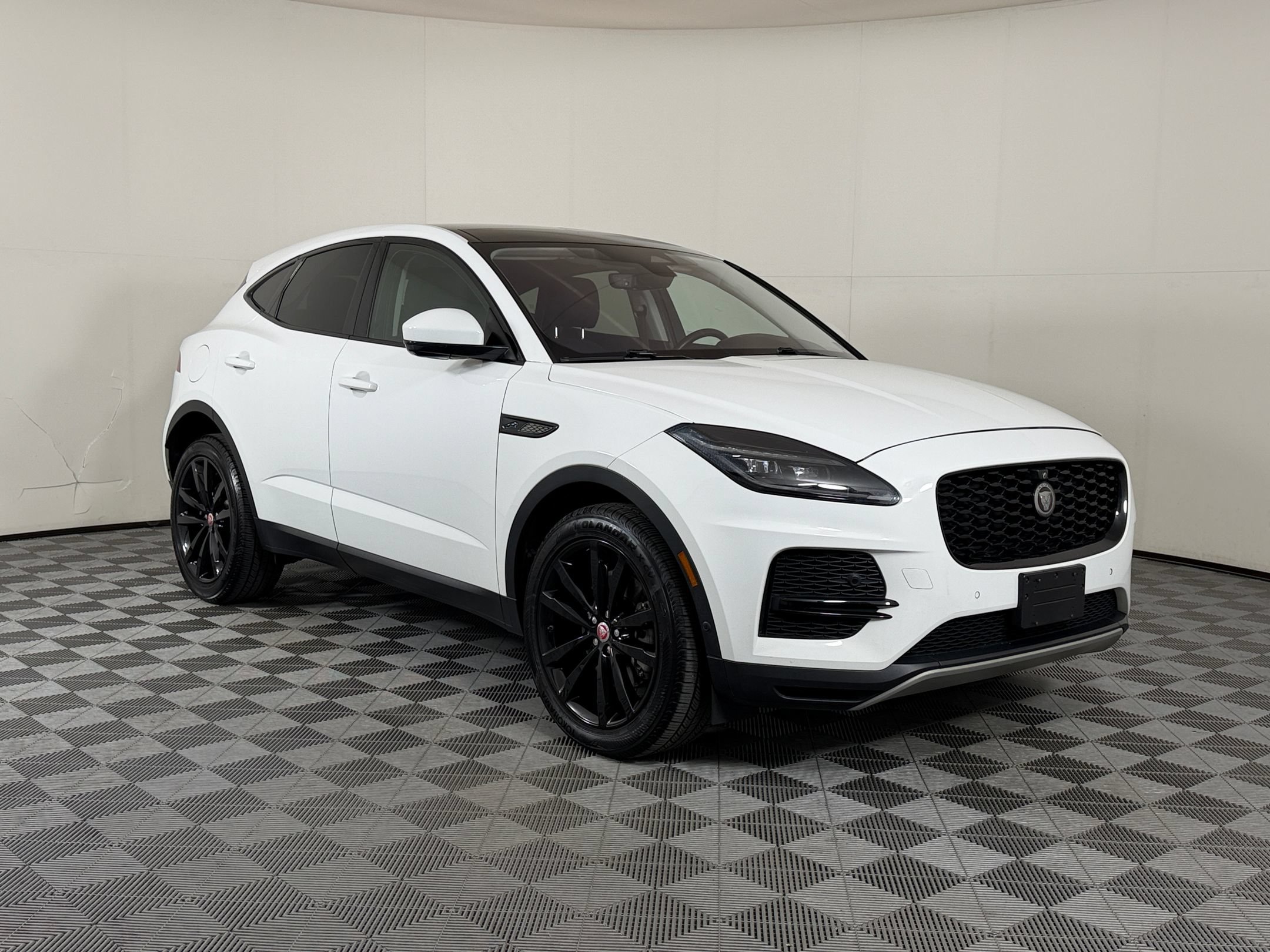Used 2021 Jaguar E-PACE SE AWD/4WD image 8