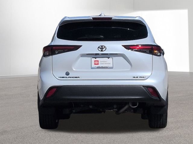 Certified 2026 Toyota Highlander XLE image 6