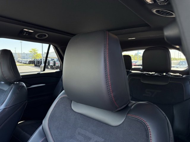 New 2025 Ford Explorer ST w/ Sun And Sound Package image 24