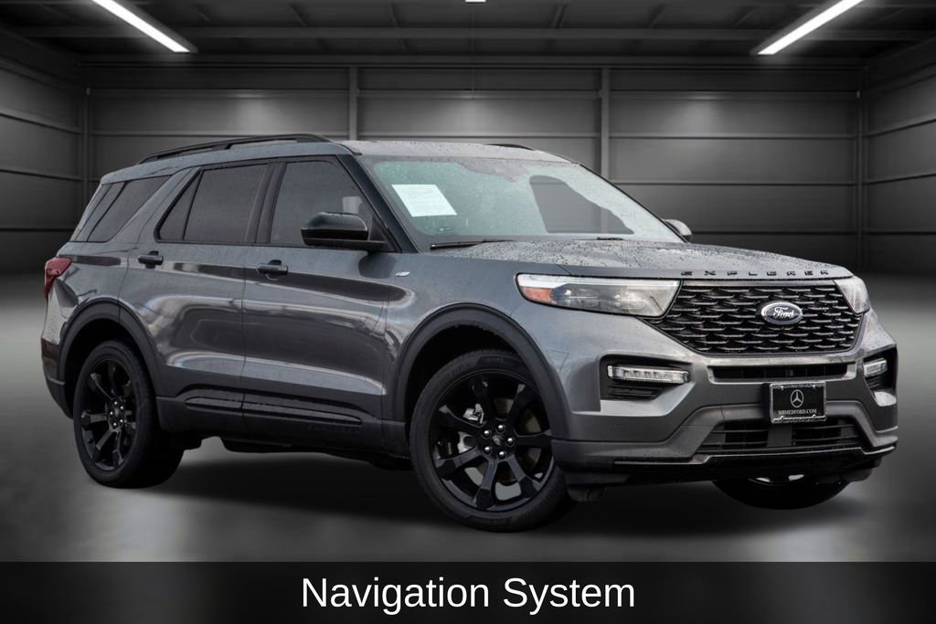 Used 2022 Ford Explorer ST-Line w/ Class IV Trailer Tow Package image 3