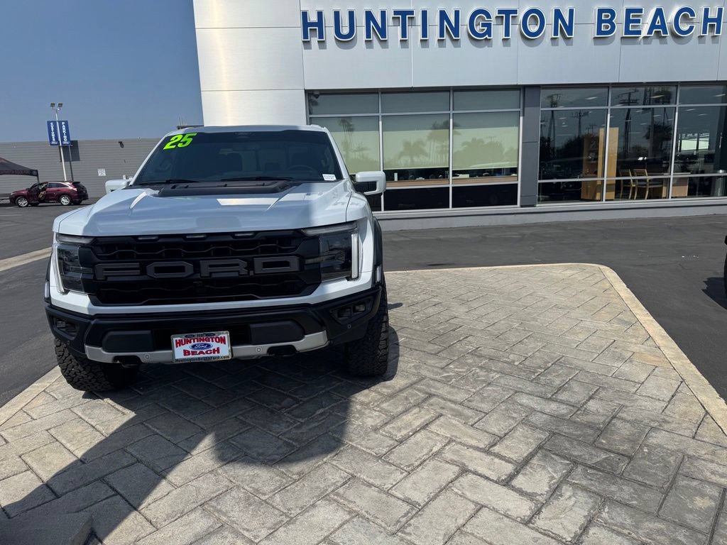 Used 2025 Ford F150 Raptor AWD/4WD image 25