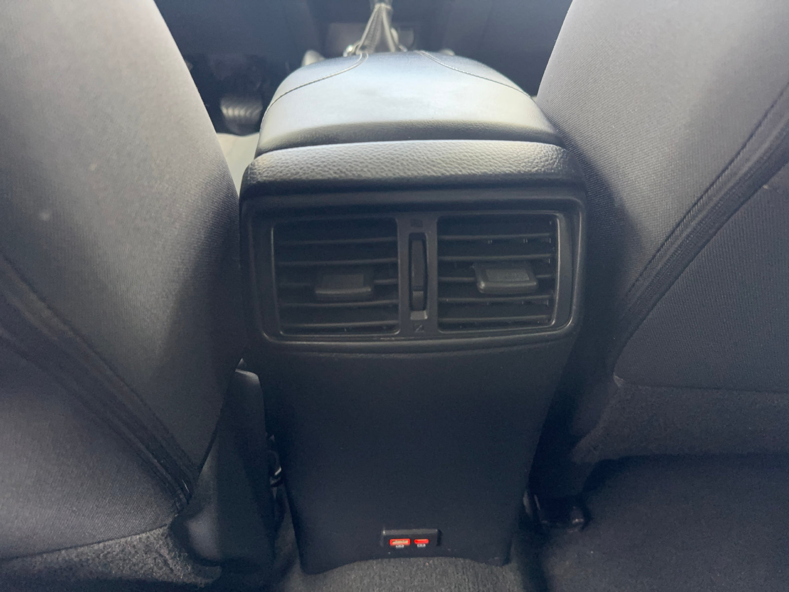 Used 2019 Nissan Rogue SV FWD image 44