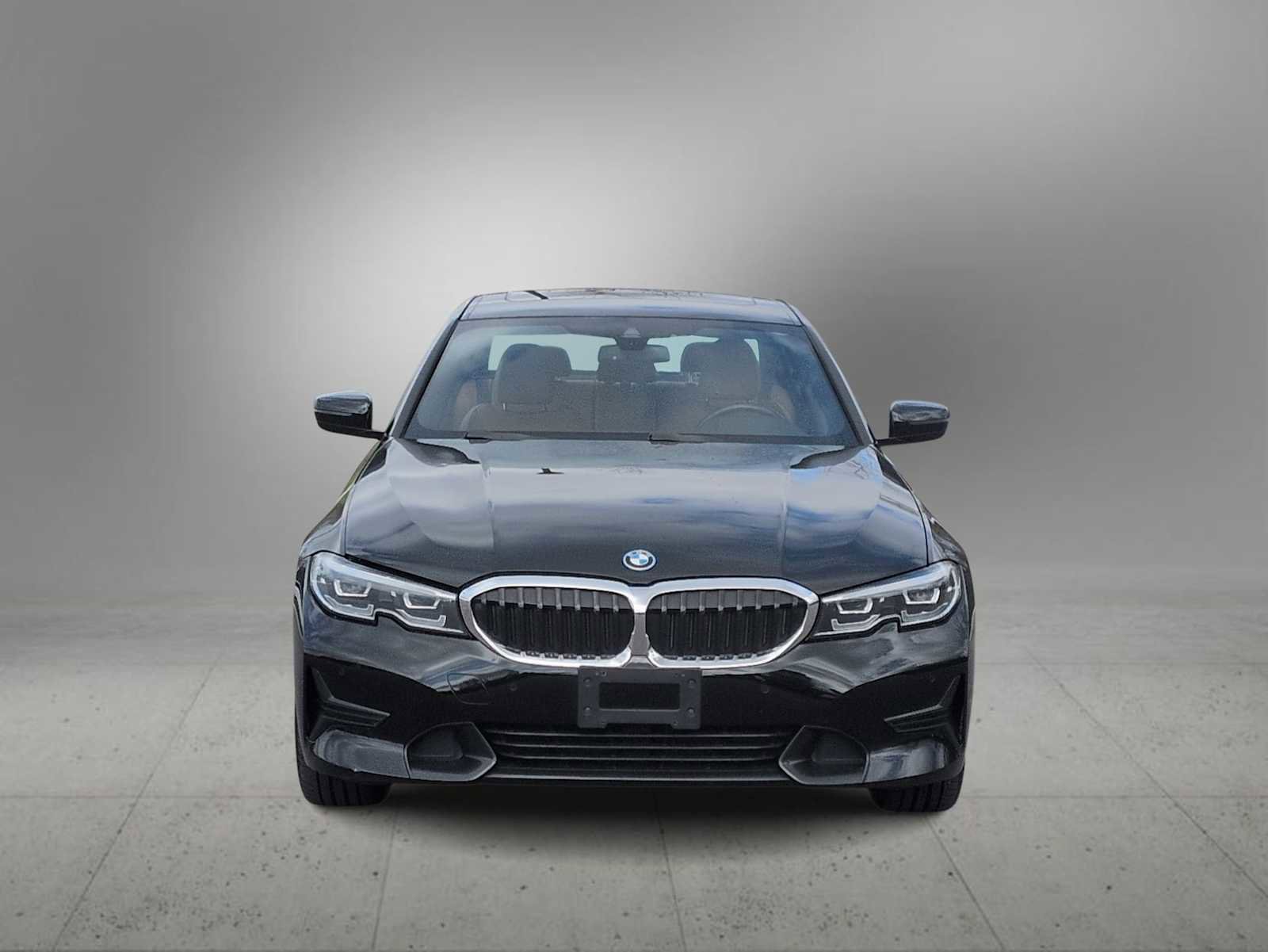 Used 2022 BMW 330e xDrive w/ Premium Package AWD/4WD image 3