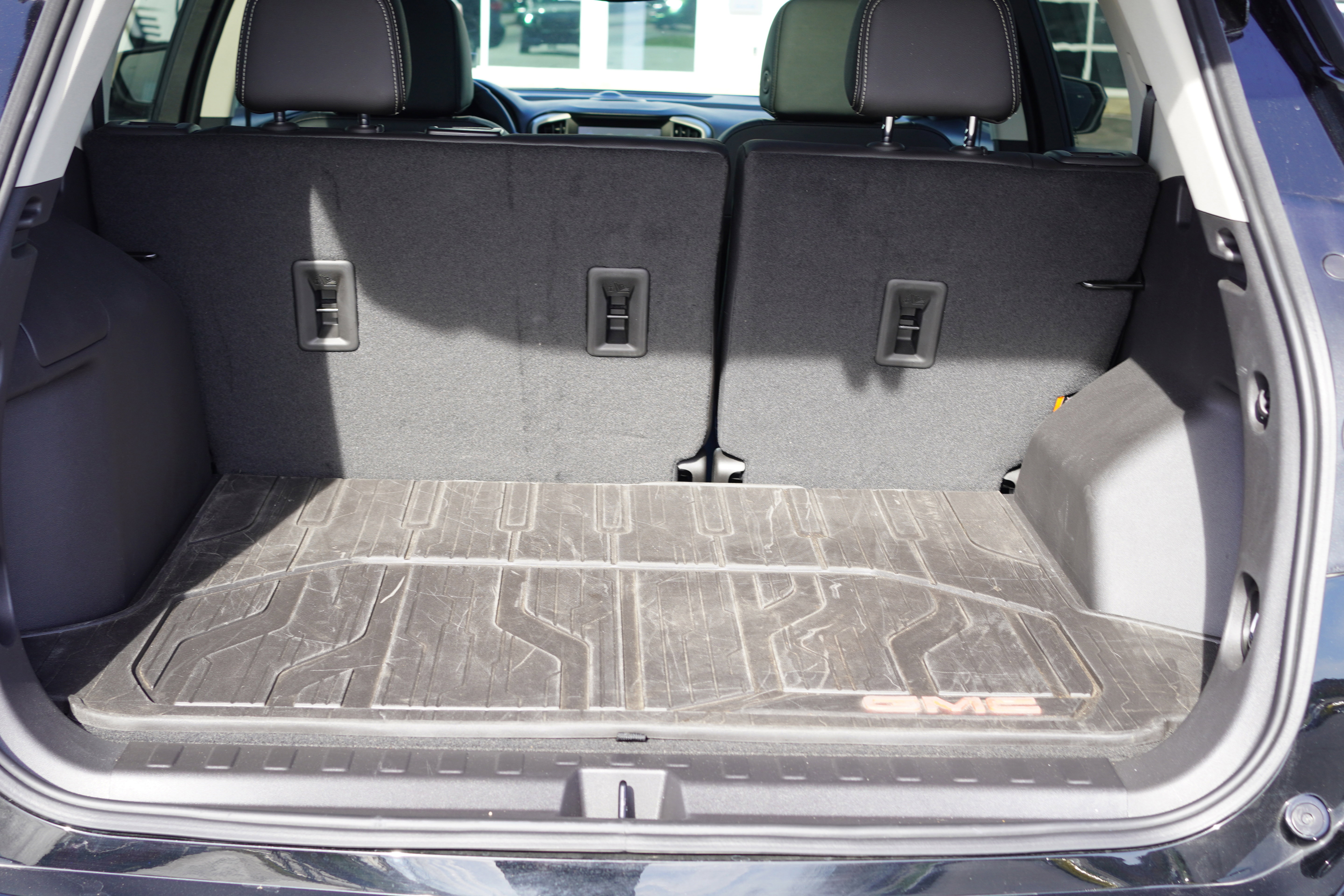 Used 2024 GMC Terrain Denali w/ Denali Premium Package image 13