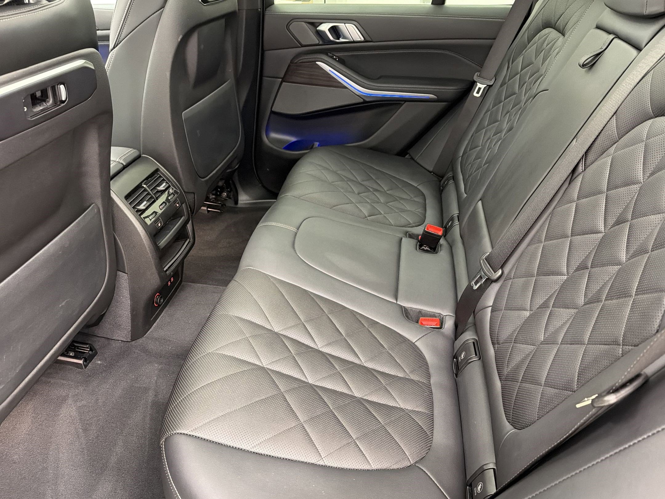 Certified 2024 BMW X5 xDrive40i w/ M Sport Package image 24