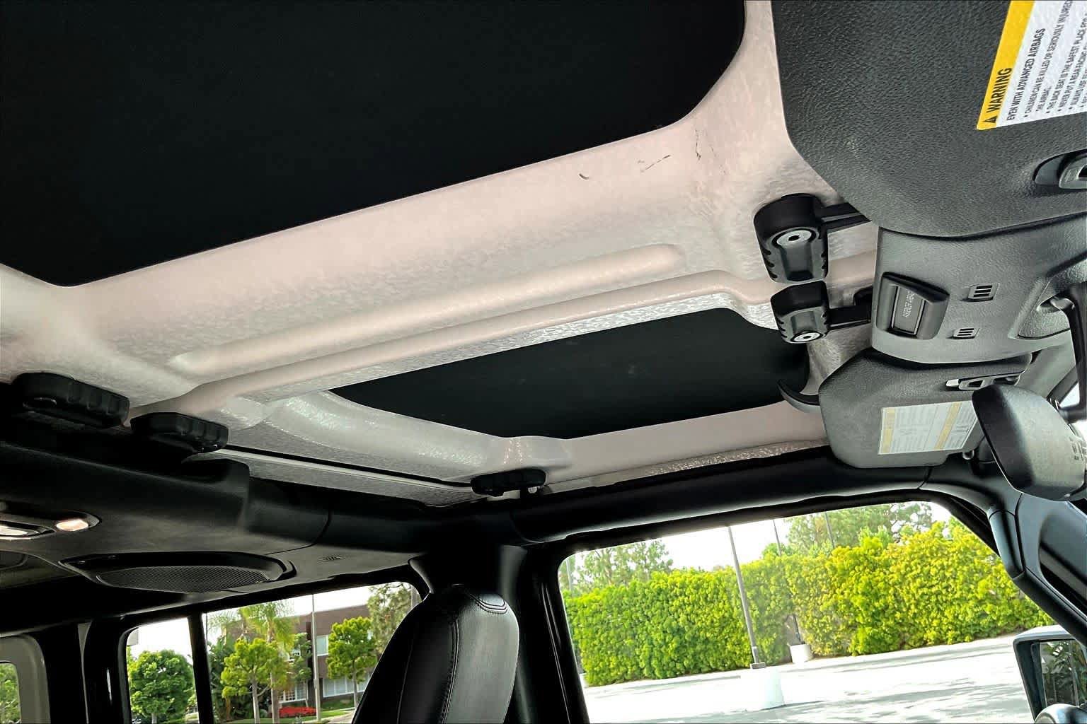 Used 2021 Jeep Wrangler Unlimited Sport AWD/4WD image 12