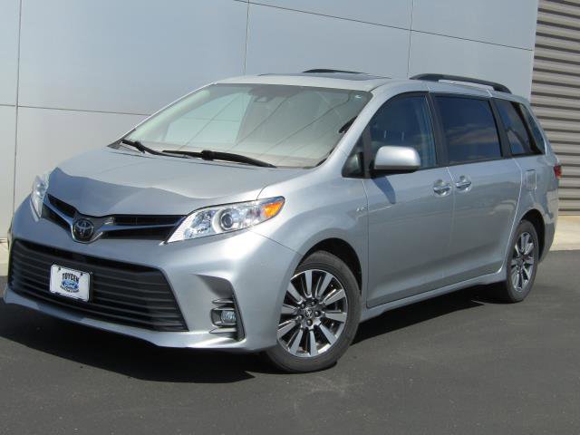 Used 2020 Toyota Sienna XLE image 30