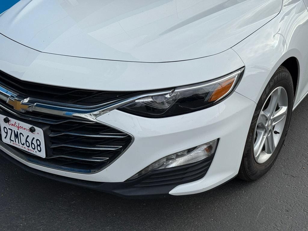 Used 2024 Chevrolet Malibu LT FWD image 3