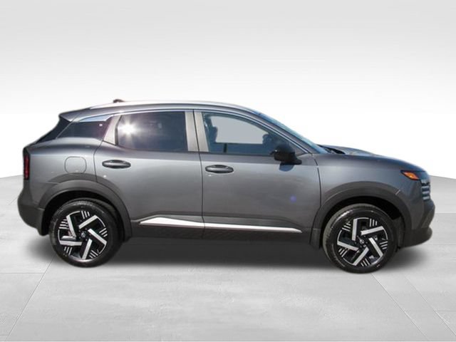 Used 2026 Nissan Kicks SV w/ Illumination Package FWD image 2
