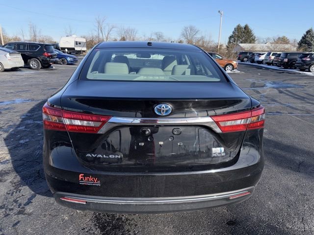 Used 2018 Toyota Avalon XLE Premium w/ All Weather Liner Package image 6