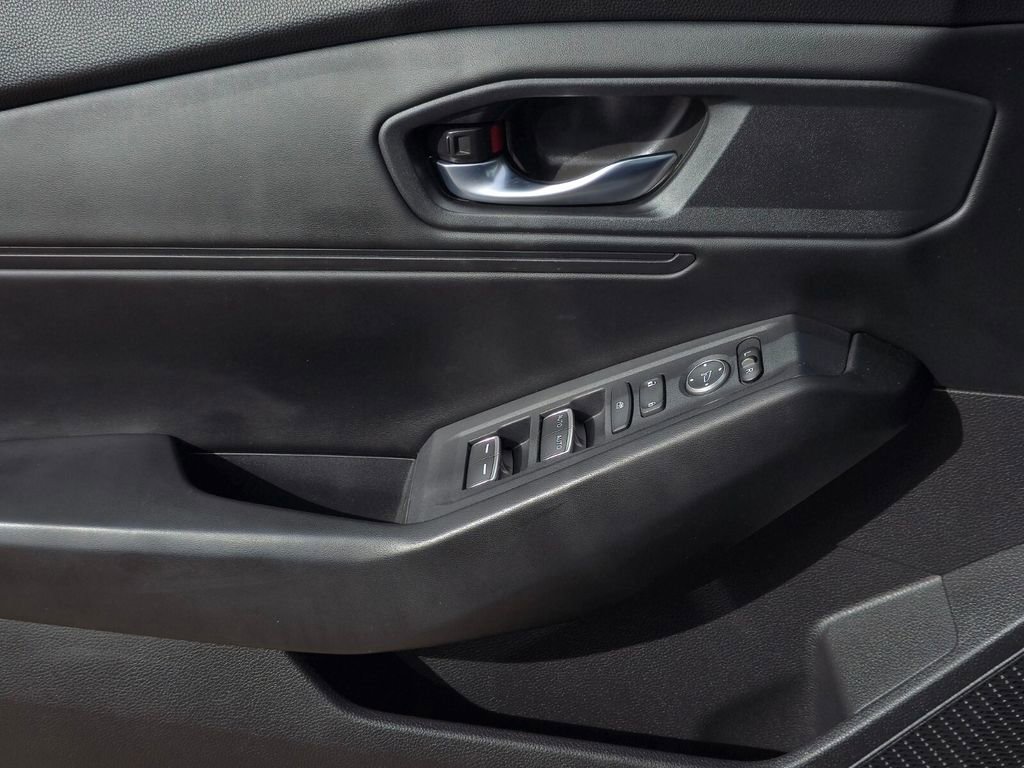 Used 2023 Honda Accord EX image 14