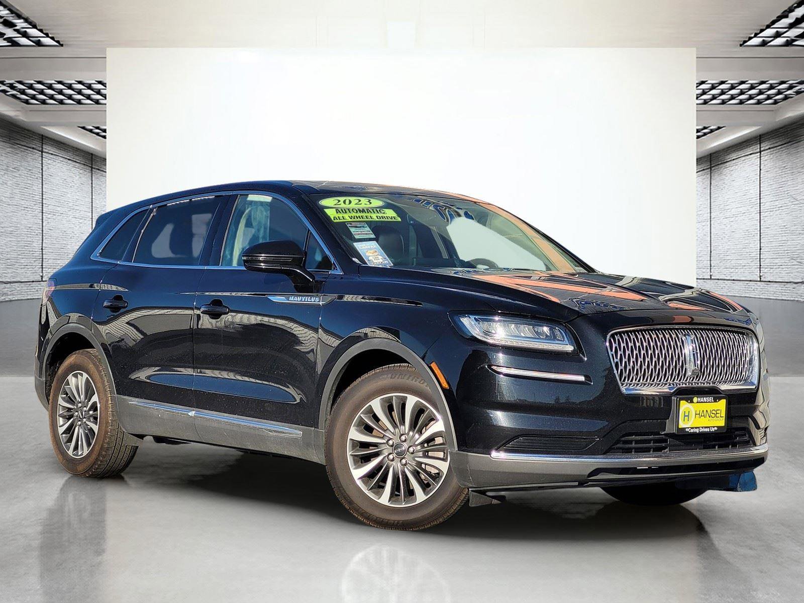 Used 2023 Lincoln Nautilus Reserve AWD/4WD image 2