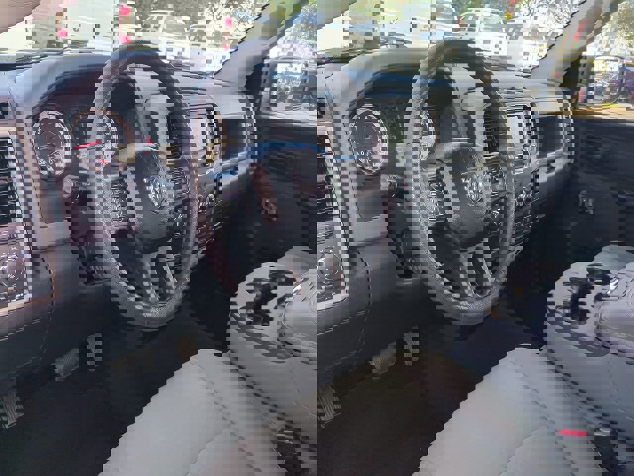 Used 2016 RAM 1500 Express image 15