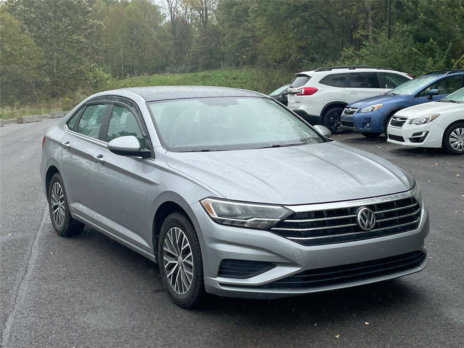 Used 2020 Volkswagen Jetta SE w/ SE Cold Weather Package FWD image 7