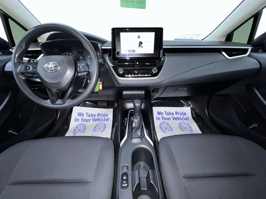 Used 2023 Toyota Corolla LE FWD image 17