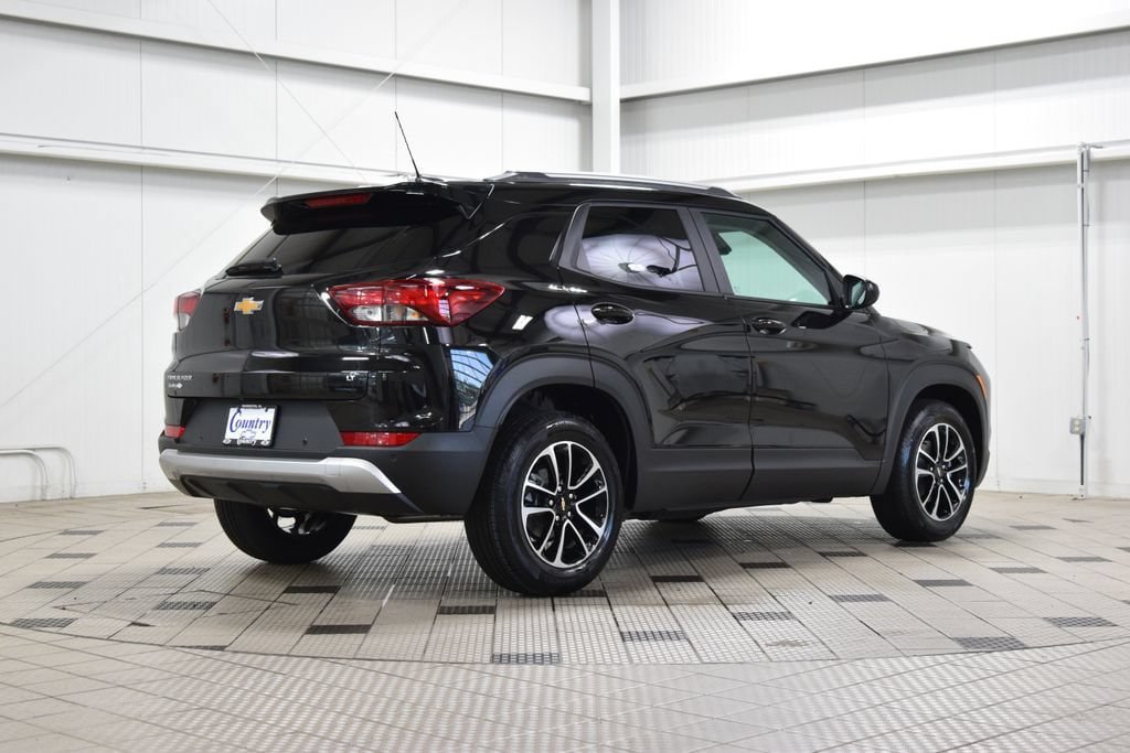 New 2026 Chevrolet TrailBlazer LT w/ Convenience Package FWD image 8
