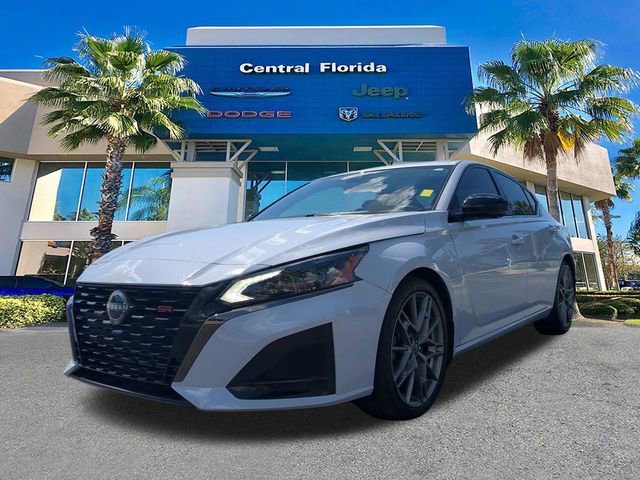 Used 2023 Nissan Altima 2.0 SR image 9