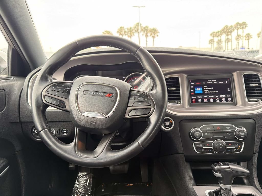 Used 2022 Dodge Charger SXT RWD image 12