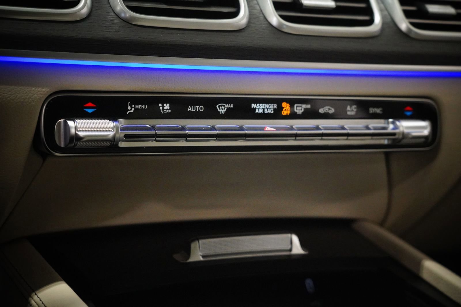 New 2026 Mercedes-Benz GLS 450 4MATIC image 29