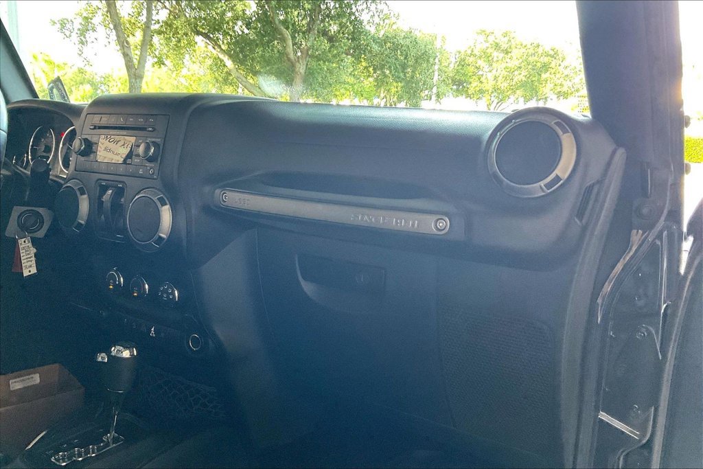 Used 2017 Jeep Wrangler Sport AWD/4WD image 19