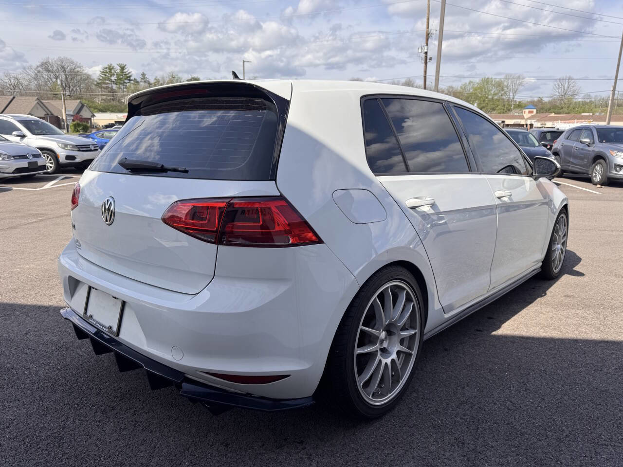 Used 2015 Volkswagen GTI SE image 7