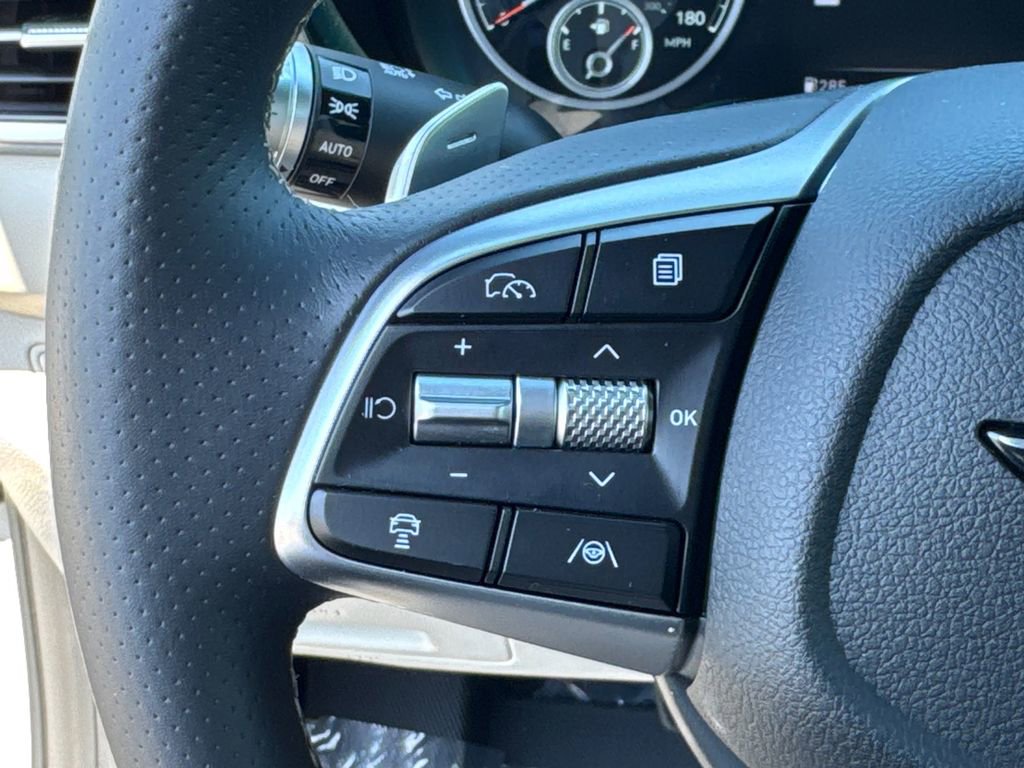 Used 2026 Genesis G70 2.5T RWD image 24