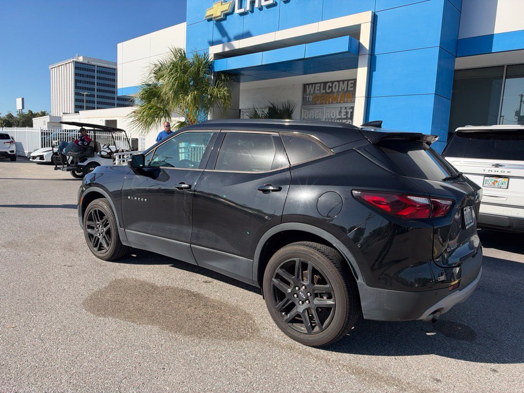 Used 2020 Chevrolet Blazer LT w/ Sound & Technology Package FWD image 3